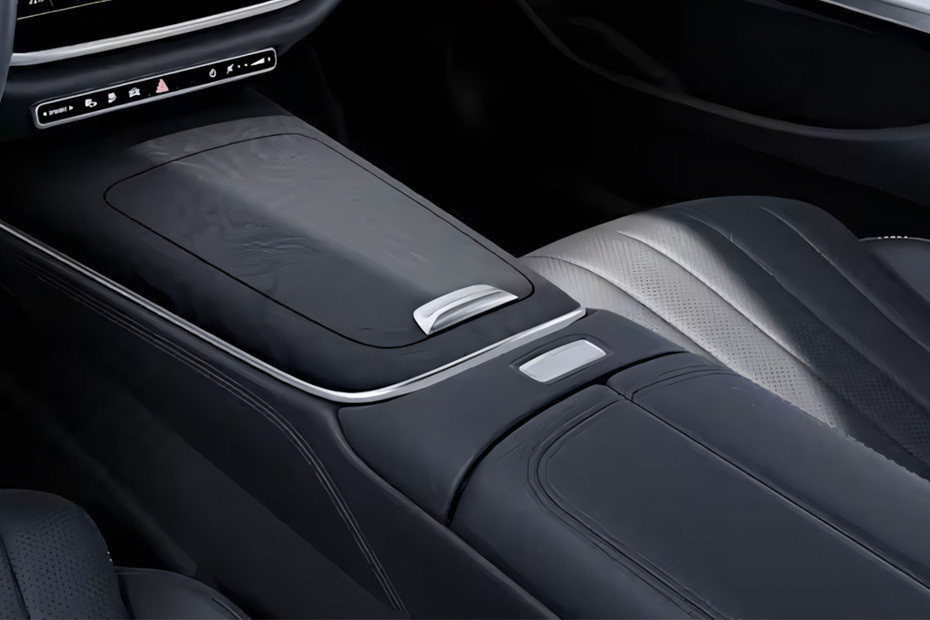 E-Class Sedan Front Center Divider