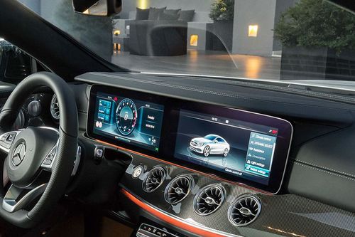E-Class Coupe touch screen