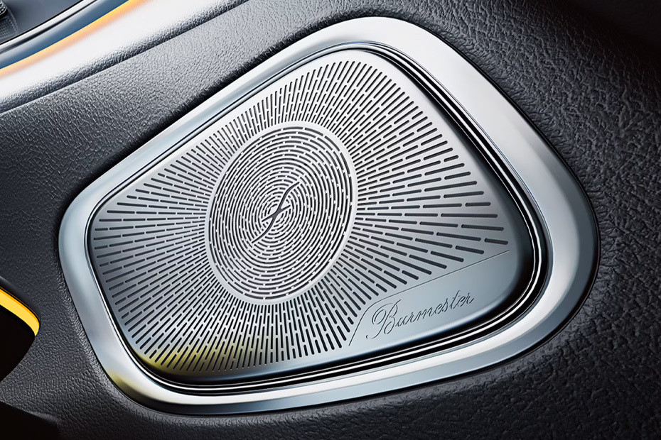 Speakers View of Mercedes-Benz GLC-Class Coupe