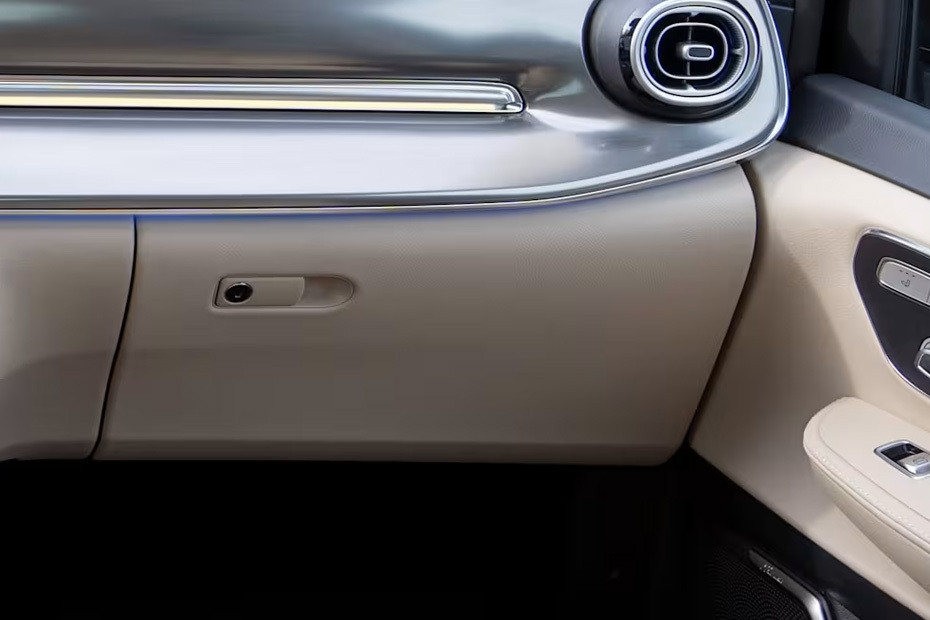Mercedes-Benz V-Class Glove Box