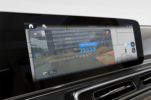 V-Class Parking Assist