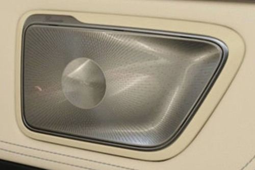 Speakers View of Mercedes-Benz V-Class