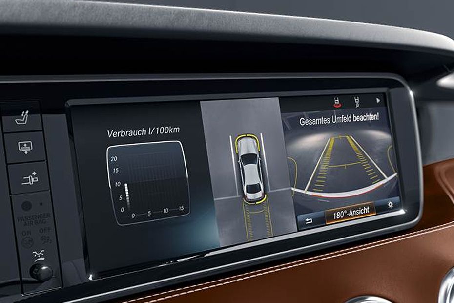 S-Class-Cabriolet Parking Assist