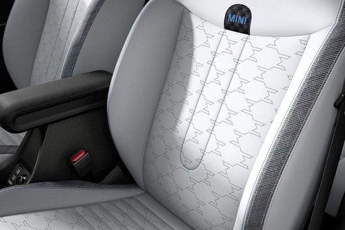 3 Door Front Seats