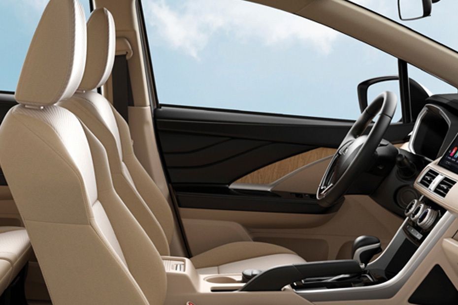 Mitsubishi Xpander (2022-2024) Passengers View