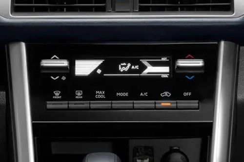 Front AC Controls of Mitsubishi Xpander Cross (2023-2024)