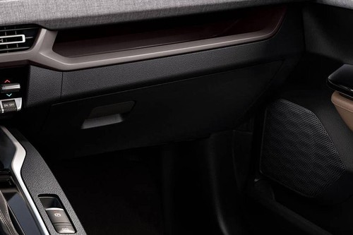 Mitsubishi Xforce Glove Box