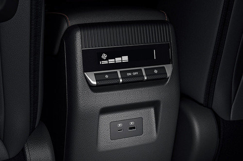 Destinator Rear AC Controls