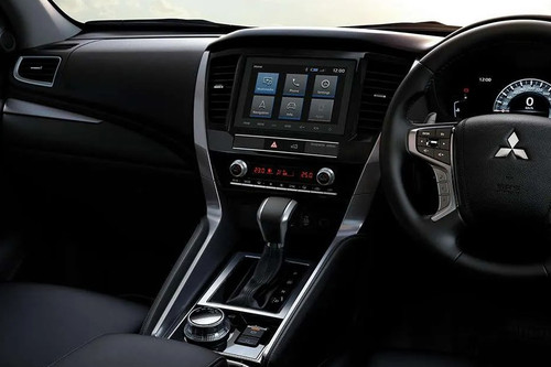 Pajero Sport Center Console