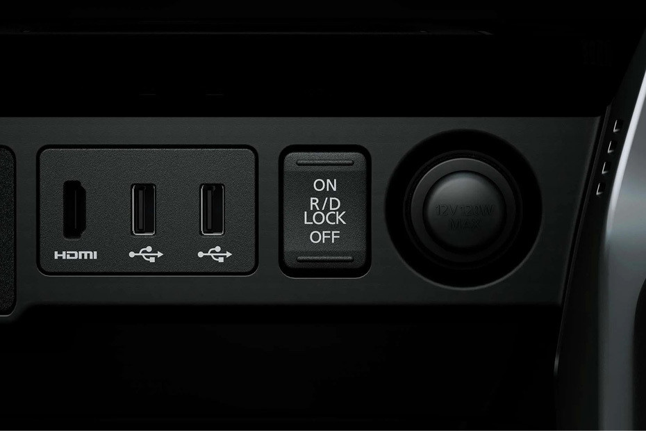 Power Accessories Outlet View of Mitsubishi Pajero Sport