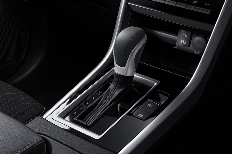 Mitsubishi Xpander Gear Shifter