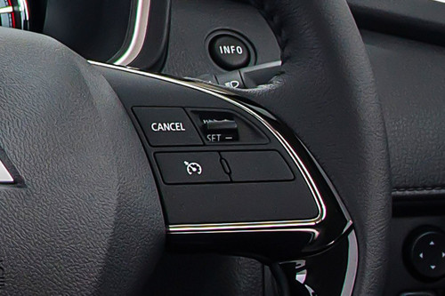 Mitsubishi Xpander Multi Function Steering