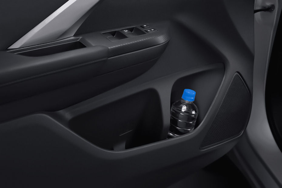 Side Bottle Holder of Xpander