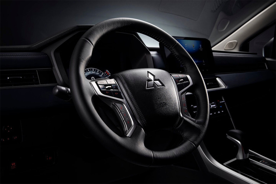 Mitsubishi Xpander Cross Steering Wheel