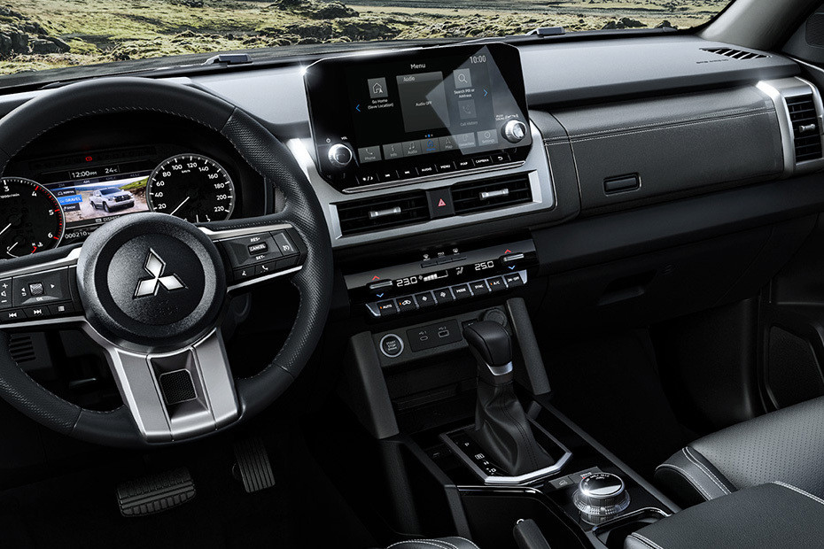 L200 Center Console