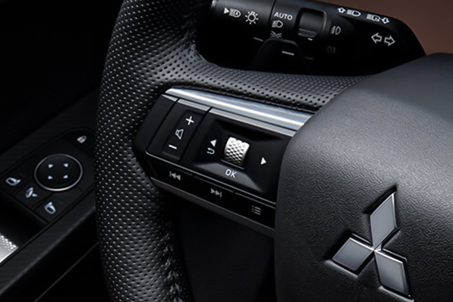 Mitsubishi Outlander Multi Function Steering