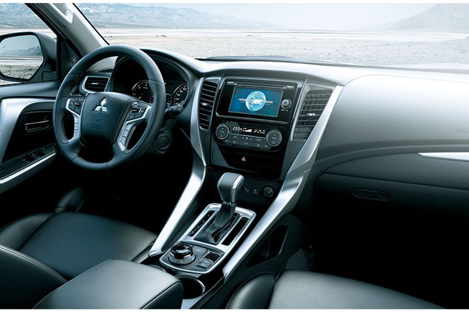 Dashboard View of Montero Sport (2022-2023)