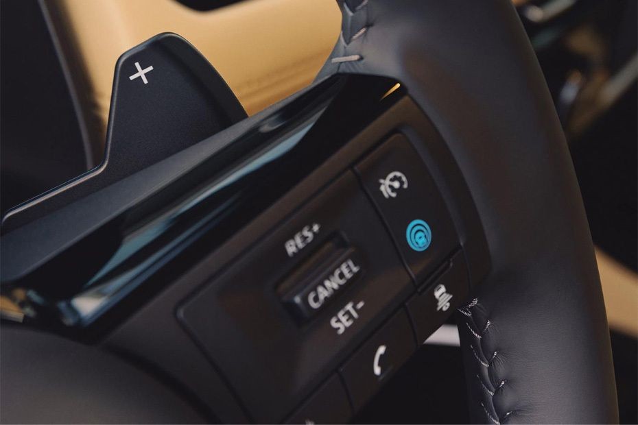 Nissan X-trail Drivers Side In Side Door Controls