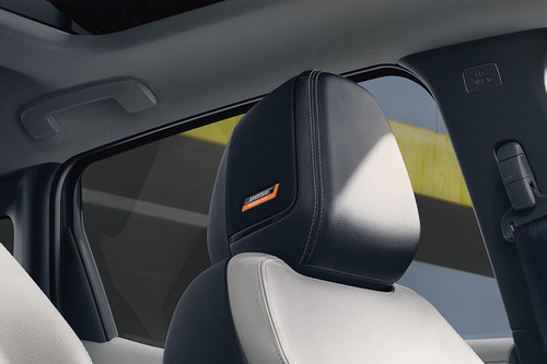 Kicks Front Seat Headrest