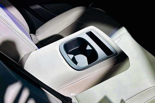 Tekton Armrest Rear