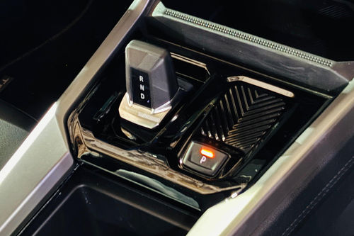 Nissan Tekton Gear Shifter