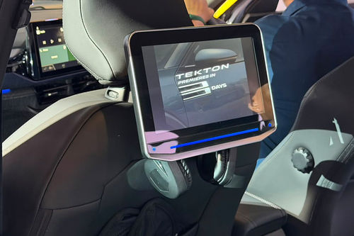 Rear Seat Entertainment of Nissan Tekton