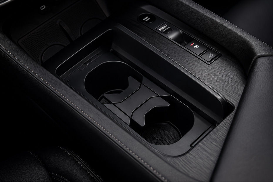 Elgrand Cup Holders