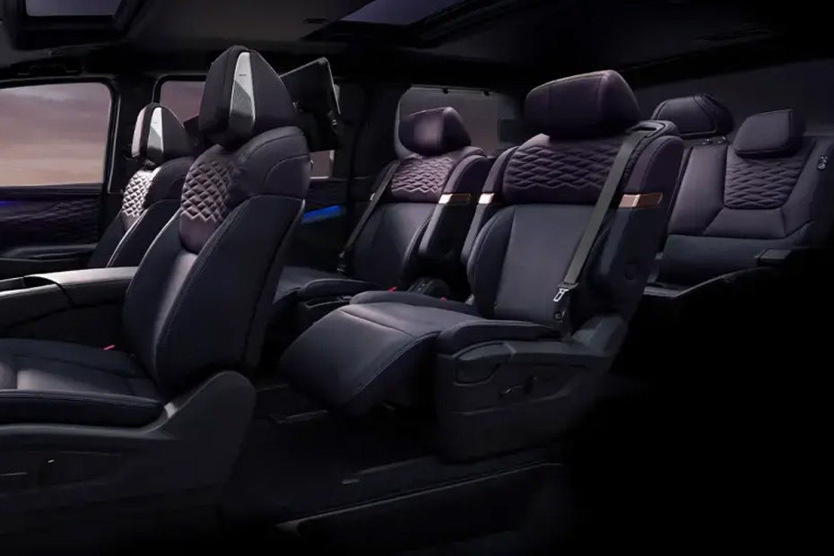 Nissan Elgrand Front And Rear Seats Together