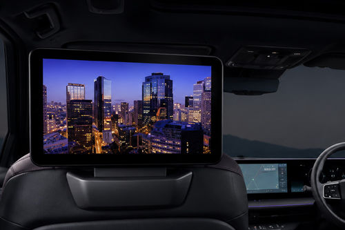 Rear Seat Entertainment of Nissan Elgrand