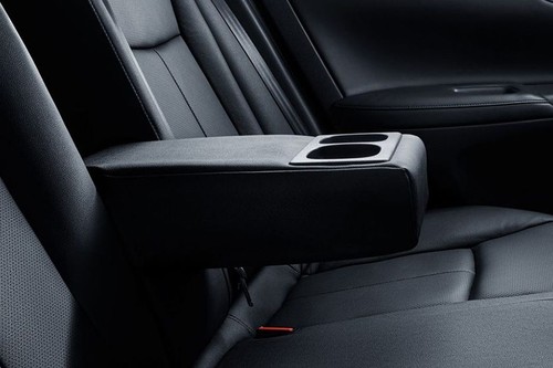 Sentra (2022-2023) Armrest Rear