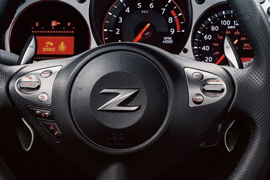 Nissan 370Z Roadster Multi Function Steering