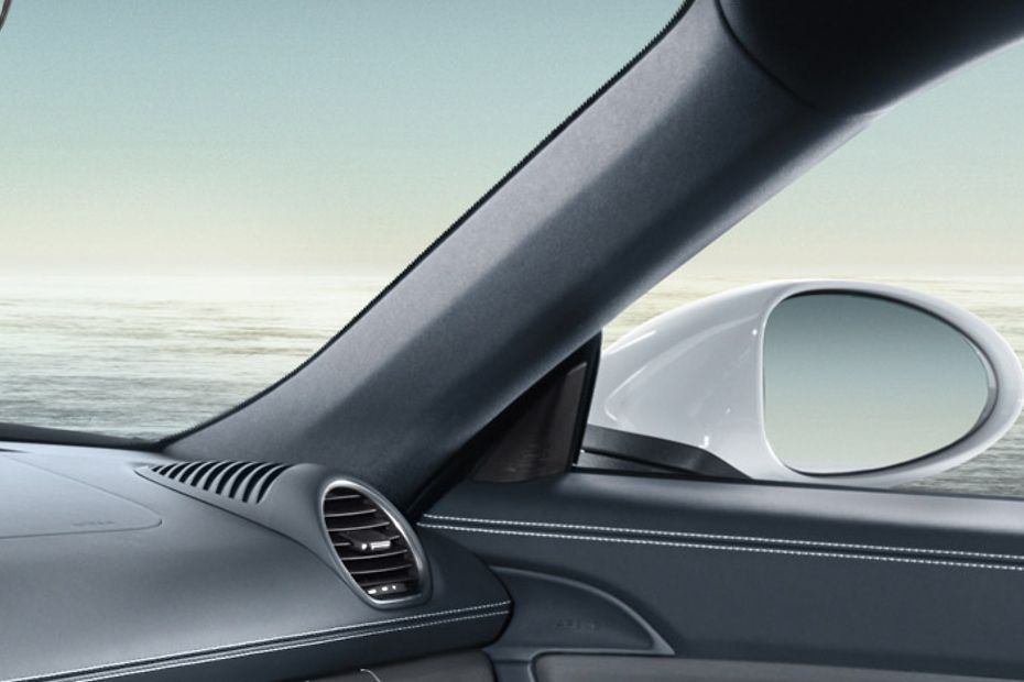 Porsche 718 Passengers View