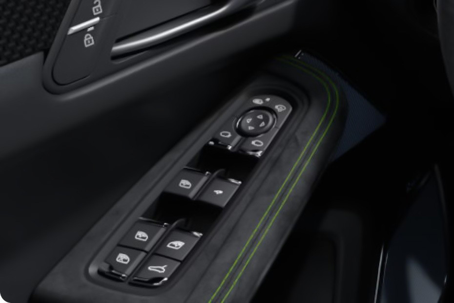 Porsche Macan Drivers Side In Side Door Controls