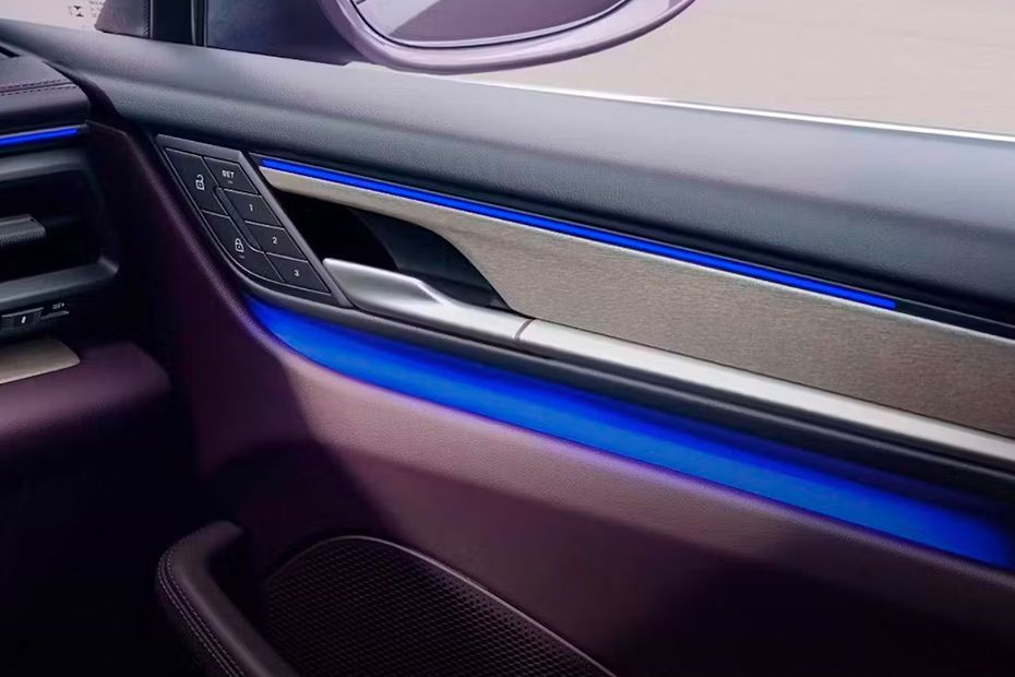 Macan Electric Inside Light