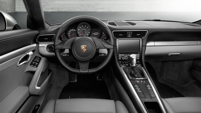 Dashboard View of 911 Carrera 4S Cabriolet
