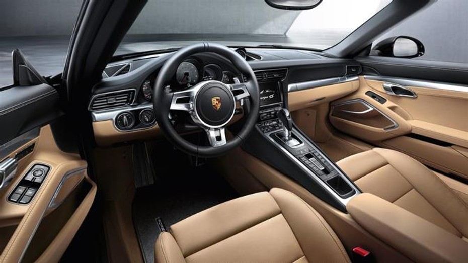 Dashboard View of 911 Targa 4