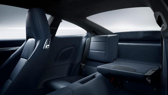 Folding Seats of Porsche 911 Turbo S