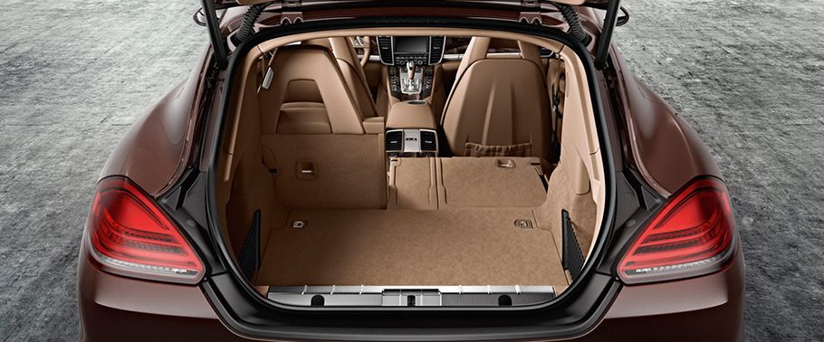 Folding Seats of Porsche Panamera Diesel