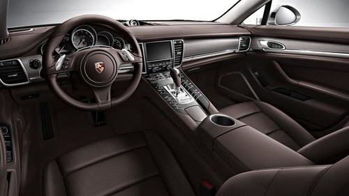 Dashboard View of Panamera Turbo Executive