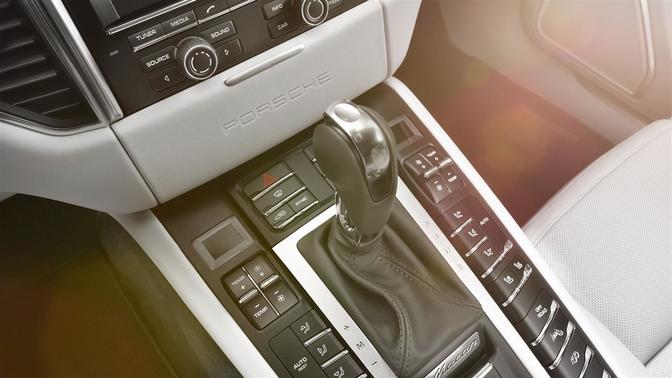 Porsche Macan S Diesel Gear Shifter