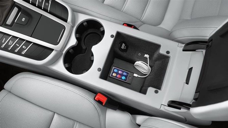 Power Accessories Outlet View of Porsche Macan S Diesel