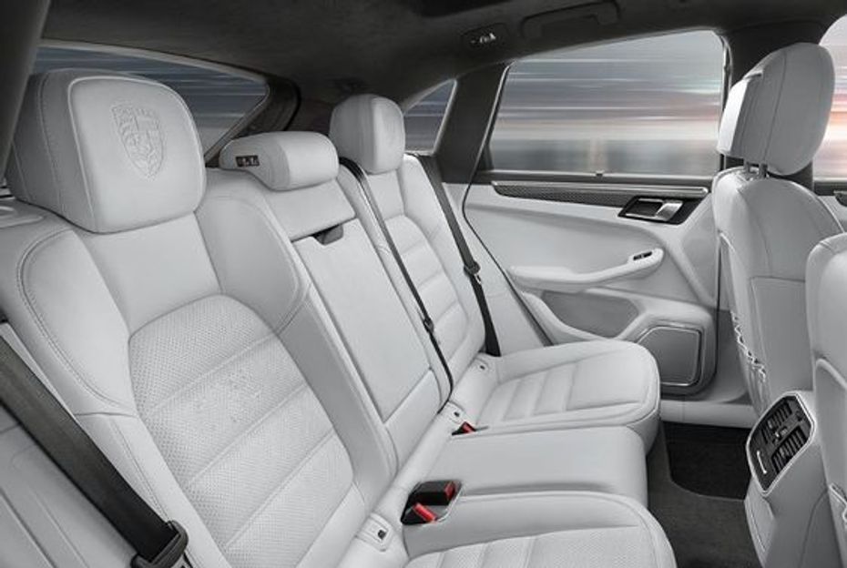 Porsche Macan Turbo-2015 Rear Seats