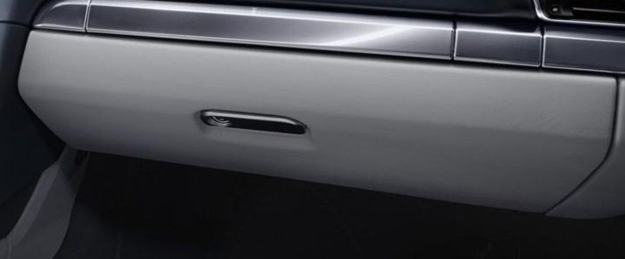 Porsche 911 Carrera Cabriolet Glove Box