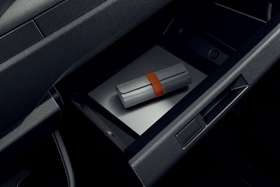 Renault Master Glove Box Open