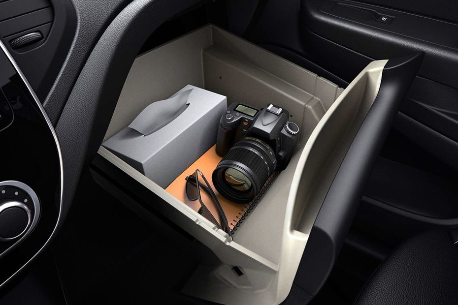 Renault Captur Glove Box Open