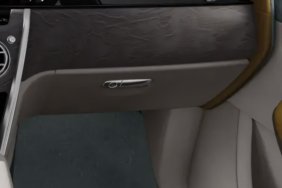 Rolls Royce Cullinan Glove Box