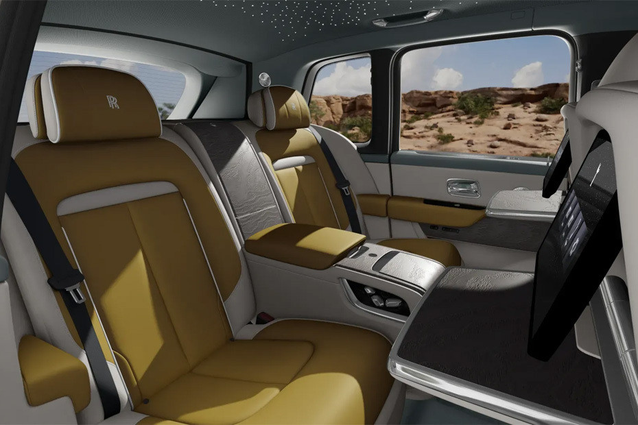 Rolls Royce Cullinan Rear Seats