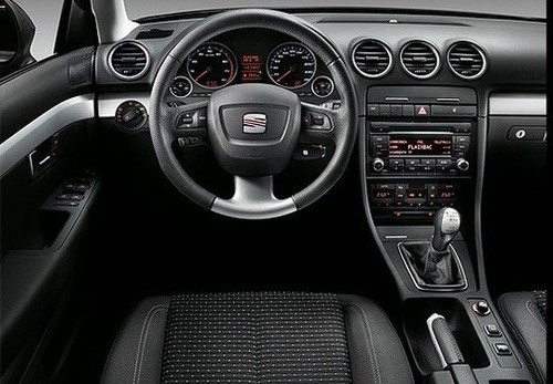 EXEO Center Console