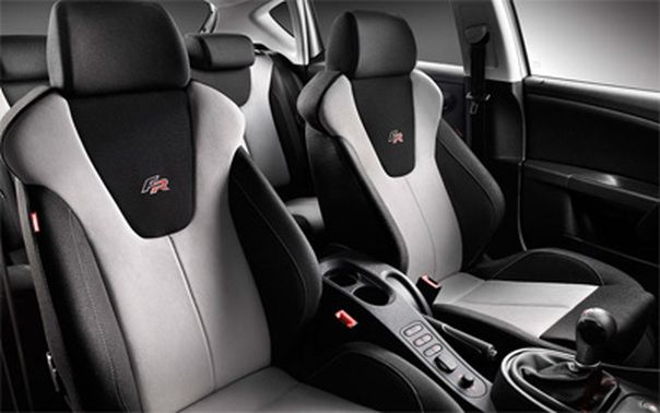 LEON 5DR Passenger Seat