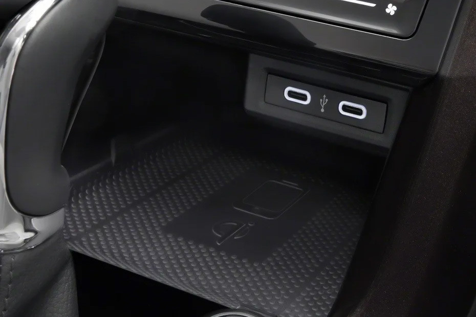 Power Accessories Outlet View of Skoda Kushaq